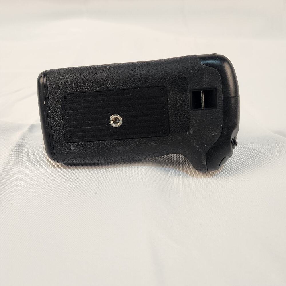 Green Extreme GXBGE13 Vertical Battery Grip for Canon EOS 6D BG-E13